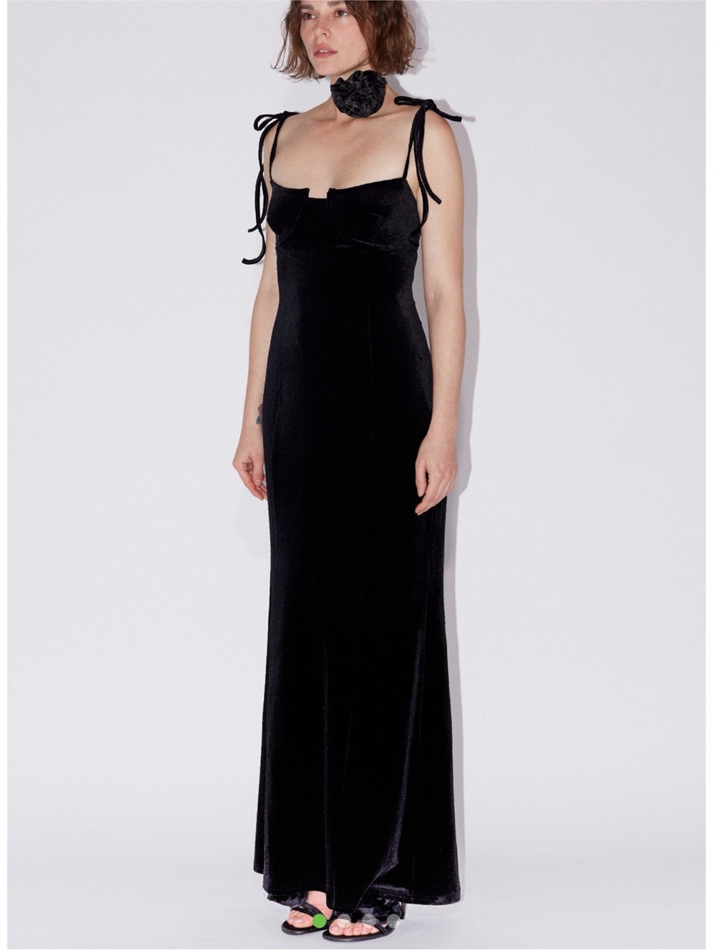 SAEMDI Open Back Velvet Dress